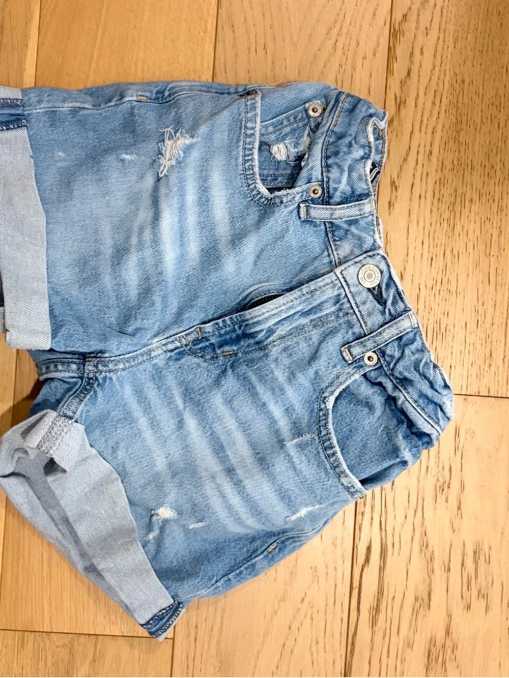 Bundle of 2 Size 10 GAP Light Wash and Dark Denim Paisley Print Girls' Shorts